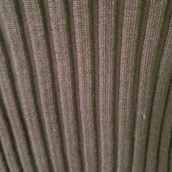 TRACY M. OFF THE SHOULDER BROWN  SWEATER SZ. L New - Picture 3 of 5